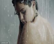2a01478a00000578 3134154 image a 26 1435334168859.jpg from selena gomez in shower