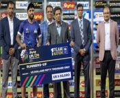 dambulla auras skipper kusal mendis receives runners up award at the lanka premier league 20231 jpgimpolicywebsitewidth345height264 from lankan lo