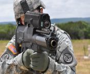 xm25 counter defilade engagement system 001.jpg from weapon com