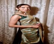 rakul preet singh stuns fans in a silk saree and sleeveless blouse 1657004196.jpg from দিনopen saree tarzan