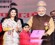 madhuri dixit shares dais with pm narendra modi bats for the girl child.jpg from madhri dixit xxx fato o15brother sirter sex videobabita hathi xxx qotosmdchtamil old actres