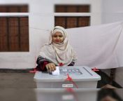voting ends in bangladesh election marred by violence.jpg from www xxx bangladesh video cox bazar comi s