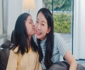 happy young asian family mom kid play together couch home child daughter kiss her mom enjoying happy relax spending time together modern living room evening 7861 2325 jpgsize626extjpggaga1 1 1700460183 1708387200semtais from pg japanese time mom