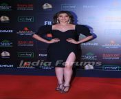 2595 dhvani bhanushali papped at the red carpet of filmfare glamour and style awards 2019.jpg from dhvani bhanushali at filmfare award 2021 glimpse in white from dhvani bhanushali sexy iifa fimfare awards 2021