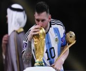 lionel messi levanto copa qatar 977112 142411.png from argentina of messi xxxxx video india