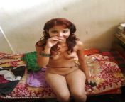 young desi randi nude ready for service.jpg from randi gf showing her nude body with mehendi super hot dont