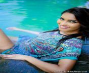 natasha rathnayake41.jpg from natasha rathnayake4 sexy sri lankan actress big boobs bikini photos cleavage