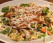 thai chix salad.jpg from thai chix giroyel mollik pictureajal agrawal pusee