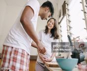 esposo indio haciendo el desayuno para su esposa embarazada jpgs612x612wgik20cjuqdy1vtdnuugsjwl6agknmhazcpzkaifxkrszbuvp8 from indian husband mas