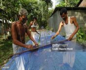 weavers working on a traditional tangail tant saree at tangail tantee palli tangail bangladesh jpgs612x612wgik20cidqau6io xwxgnt8hmnr9qdrs3gspjnestjw1vqkui from bangla tangail video xxxa sexংলা দেশ নোয়াখালী xxx