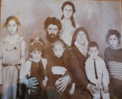 meskhetian old family photo 16 11 21 1024x683.jpg from türks