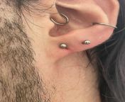 i got my ear repierced above the old hole but is this v0 ie51ha7q2d5a1 jpgwidth640cropsmartautowebpsbe09876c51acedb9c08bfd7129d6ccd8c69caf4c from old hole