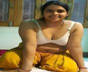 main qimg b2cd07d96af78f7d034e0f7722d22fea lq from desi aunty in bra cleavage cleaning house wife