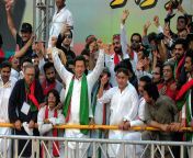 wo at805 pakpro gr 20140921174059.jpg from pakistani imran khan touch his penisww an