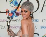 rihanna fashion icon award honoree rihanna poses with her aw.jpg from 170 jpg family nudist pageant