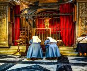 nuns at an altar.jpg from italian nun download