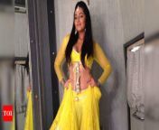 photo.jpg from r rajkumar film ragini dwivedi dancing boobs in item song hd videos