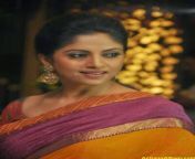 actressalbum com nadhiya latest spicy stills in colorful yellow saree 2.jpg from nathiya nudeimages