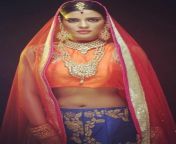 actress aishwarya rajesh sexy navel show latest photos 01 jpgis pending load1 from aiswarya rajesh nud