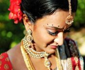 bride 080113105818 143944913578 650 102015103024 jpgsize948533 from इंडियन औरत की शादी पहली र