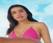 shraddha kapoor pink bikini tu jhooti main makkaar 1.jpg from sardha kapur xxxx nangi beautiful actress shradd