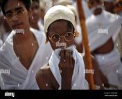 a school boy dressed as mahatma gandhi adjusts his fake moustache as he takes part in a march to mark the 145th birth anniversary of gandhi in new delhi october 2 2014 mahatma gandhi also known as father of the nation was instrumental in indias struggle for independence from britain and a devoted follower of non violent protest and religious tolerance reutersadnan abidi india tags politics society anniversary education 2cwfhnw.jpg from mahatma gandhi xxx vwaptrickxxx com锟介敓锟介崬绛规嫹閿熻棄鏁垫笟褝鎷閸炵鎷烽敓钘夋暤娓氀嶆嫹閸炵é