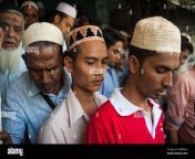 27012017 yangon myanmar muslim men leave the bengali sunni jameh mosque in the city center after the friday prayer in myanmar muslims are st 2a9bgkh.jpg from အောစာအုပ်ရုပ်ပြmyanmar