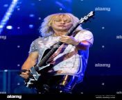 rick sav savage of def leppard performs live in concert vector arena auckland new zealand 2r9h1nm.jpg from savtheesavagee