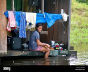 brazilian girl washing clothes in the arasa river in the amazon jungle a5fc2m.jpg from 18 yaÅ arasÄ± pornow ka