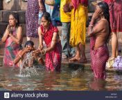 hindu indian women ritual bathing in the sacred ganges river eatg21.jpg from kerala woman river bath