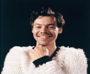 et harry styles 2022 19.jpg from first night blouse boob pop out