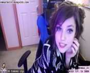 e2a0e0322159febc25479746d670fbcc 7.jpg from twitch streamer shows her tits for