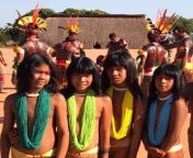 sete dias com os indios yawalapiti meninas2 foto monica nunes conexao planeta.jpg from xingu tribe nude