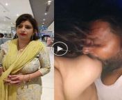amateur milf big boob tamil aunties suck viral mms hd.jpg from indian aunty undress videos