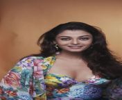 desktop wallpaper aishwarya rai bollywood actress cleavage.jpg from bollywood actress hot cleavage in saree