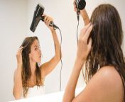 secar o cabelo com secador 1024x576.jpg from conseguir secar o cabelo